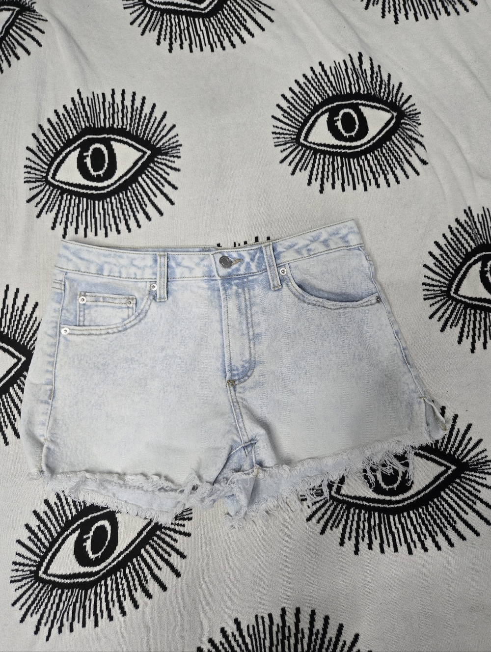 No Boundaries Light Blue Frayed Hem Denim Shorts